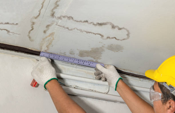 Reliable Burst Pipe Cleanup contractor in Strasburg, CO by Water Damage Irwin